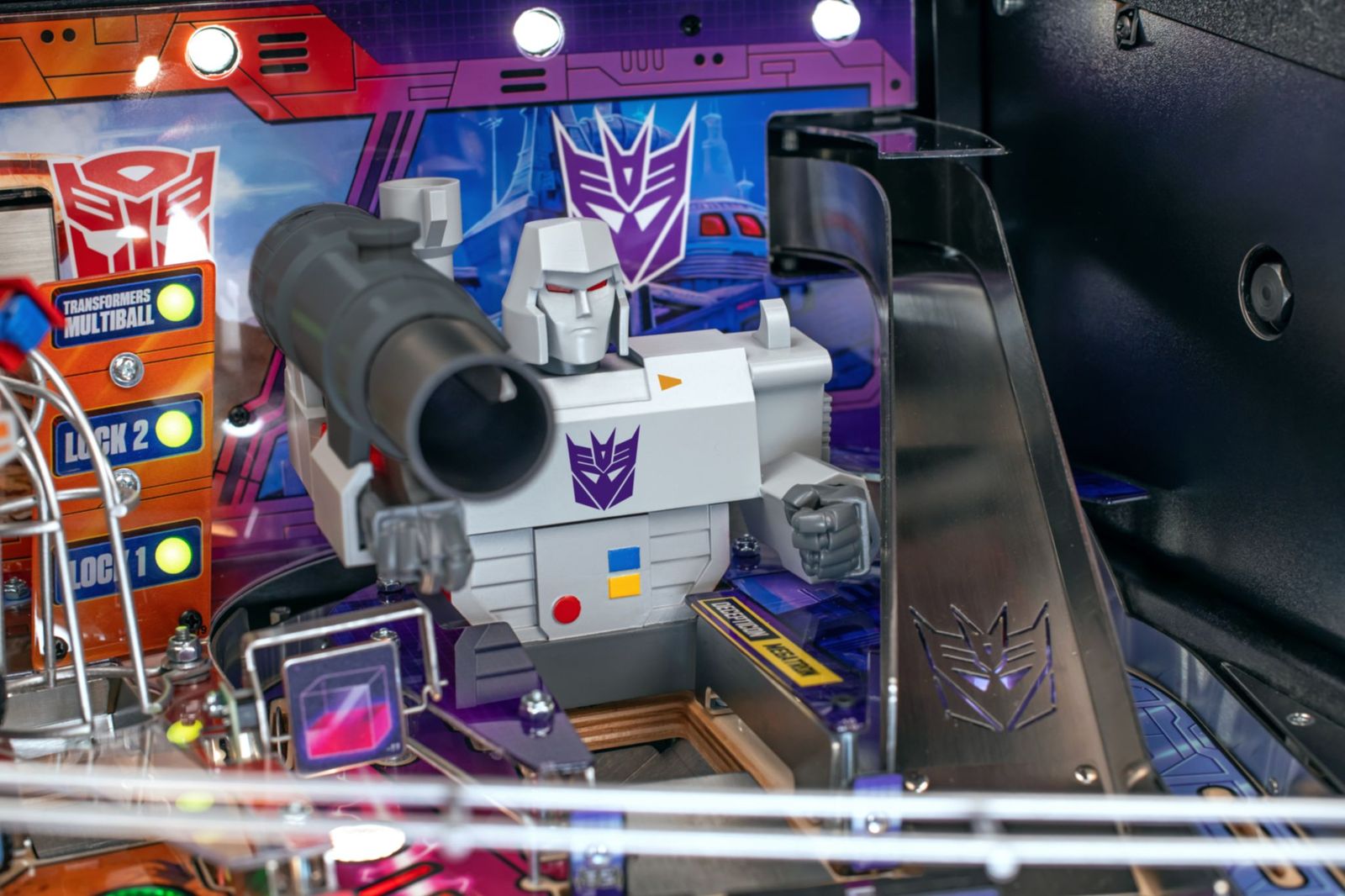 Transformers Pro Pinball Machine - Image 7
