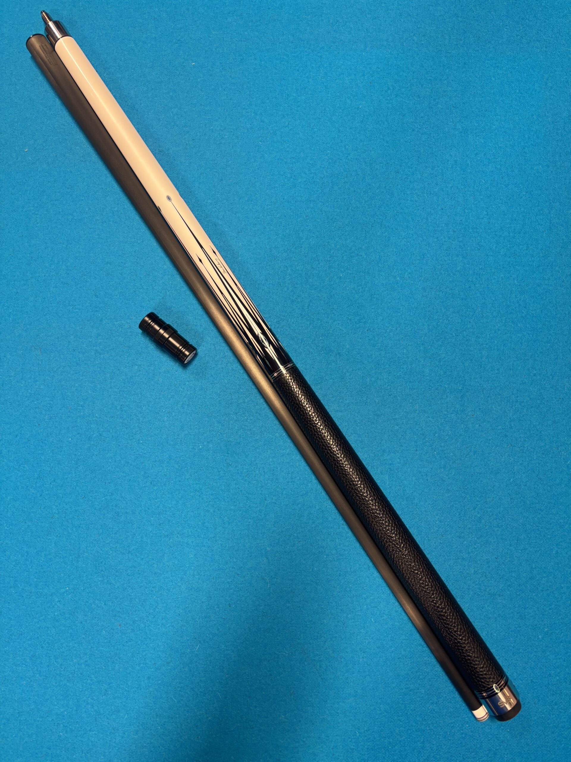 Cuetec Cynergy SVB Gen Two White Pool Cue - Open/Unused